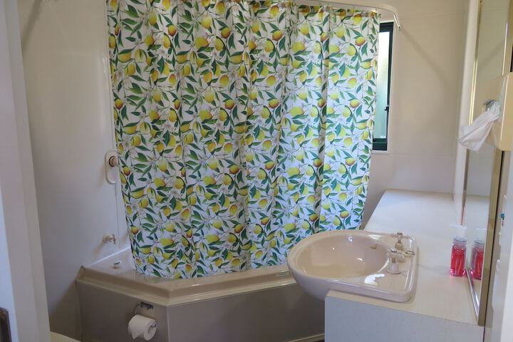 Room 53 of 74
