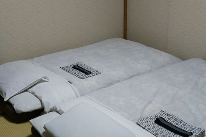 Room 14 of 80