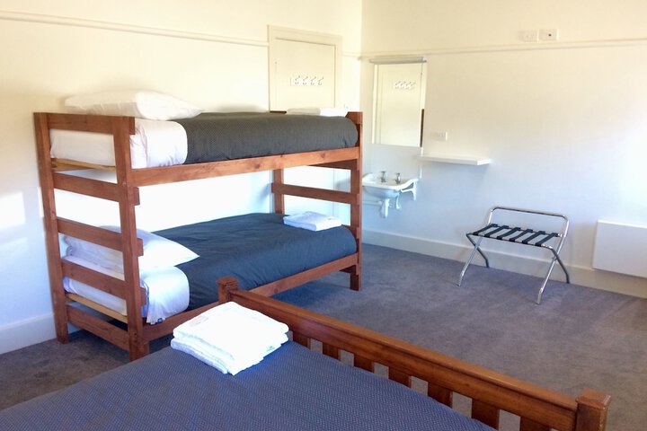Room 7 of 34