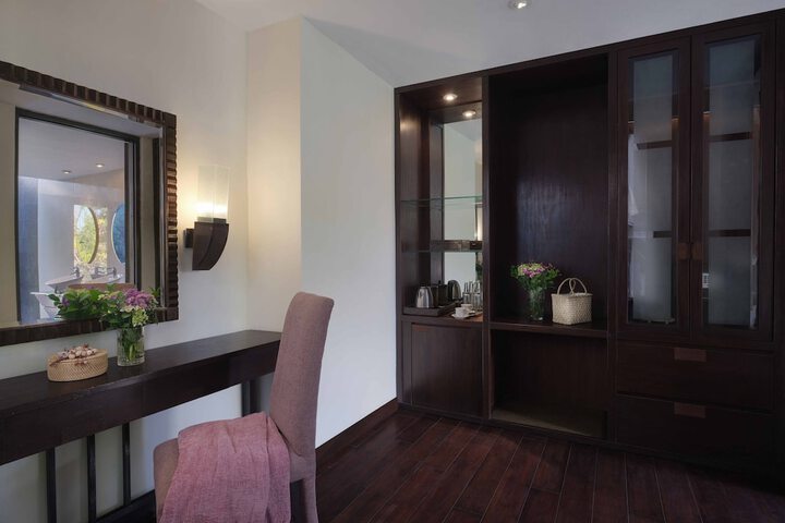 Room 9 of 56