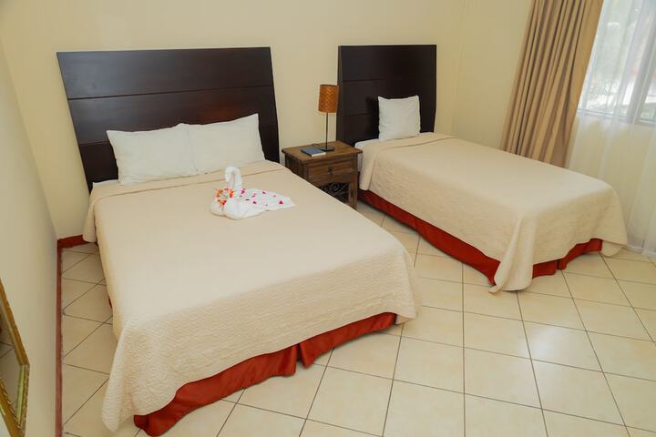 Room 14 of 38