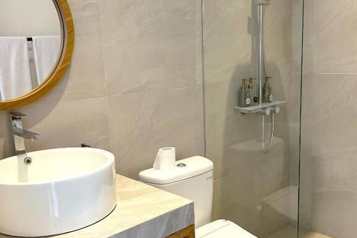 Room 8 of 21