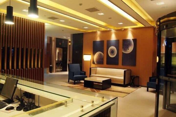 Hotel Lobby