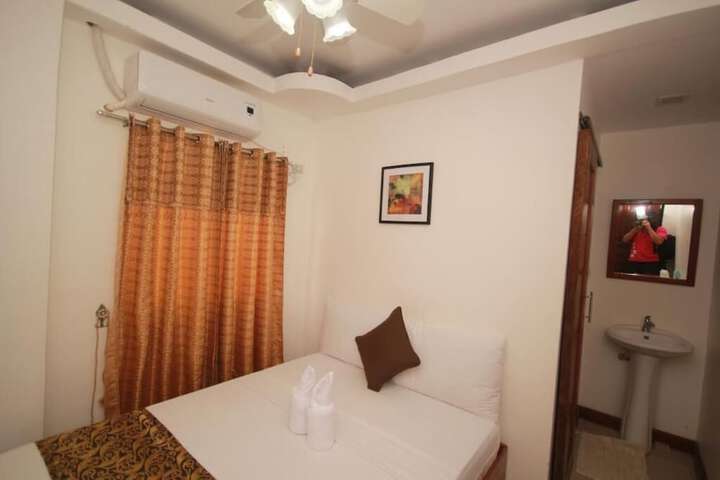 Room 30 of 63