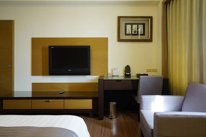 Room 12 of 31