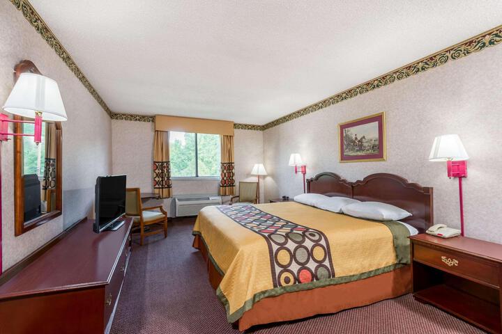 1 King Bed (2 of 5)