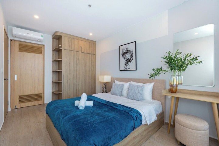 Room 49 of 299
