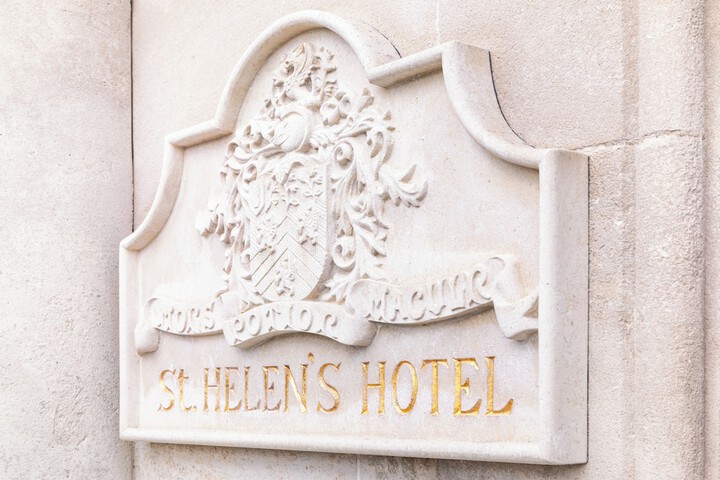 Hotel 53 of 54