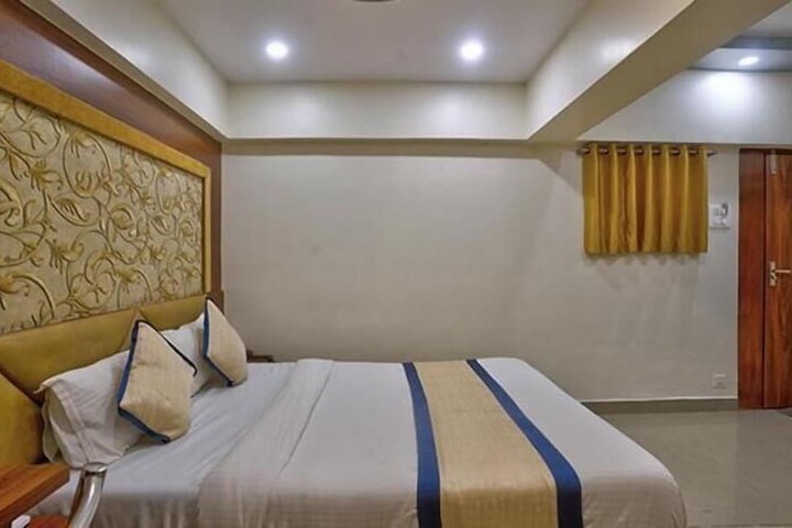 FabHotel Saineel I