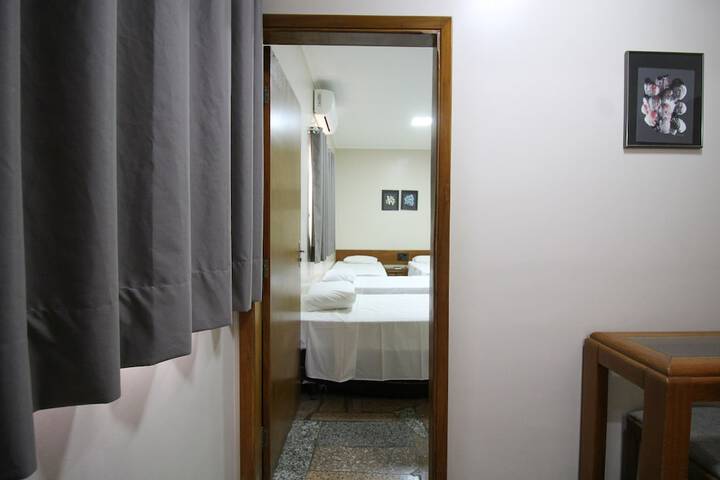 Room 45 of 183