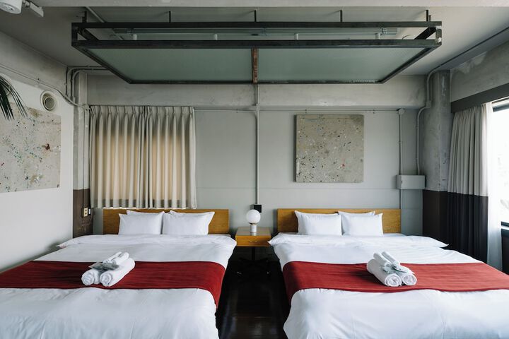 Room 12 of 35