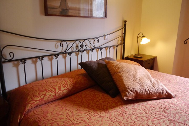 Room 9 of 39