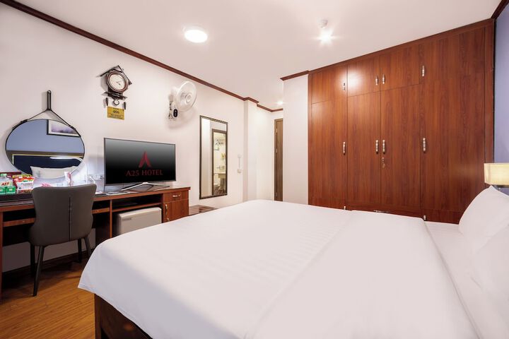 Room 11 of 31