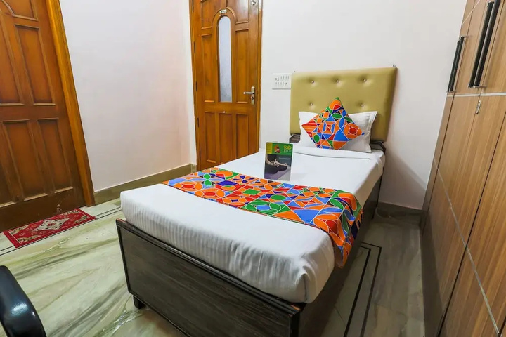FabHotel Samridhi Residency