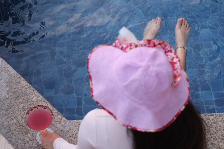 Pool Hotel