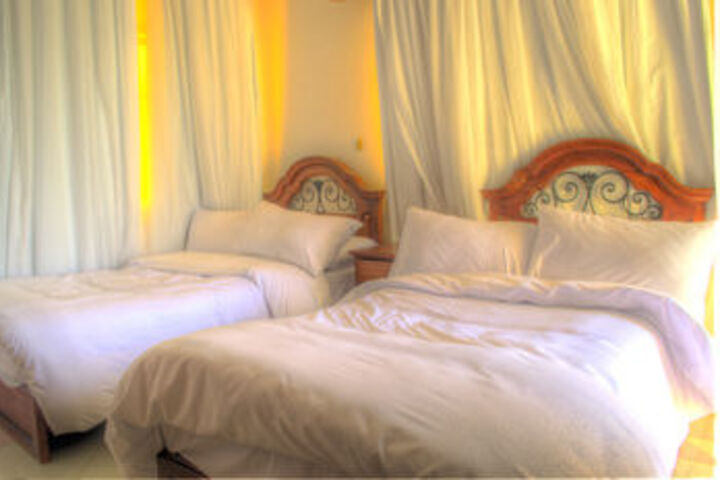 Room 8 of 22