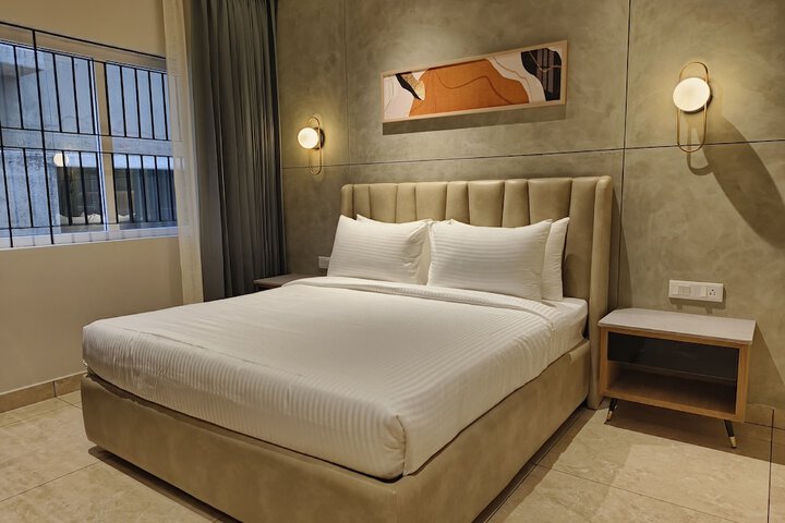 Room 25 of 46