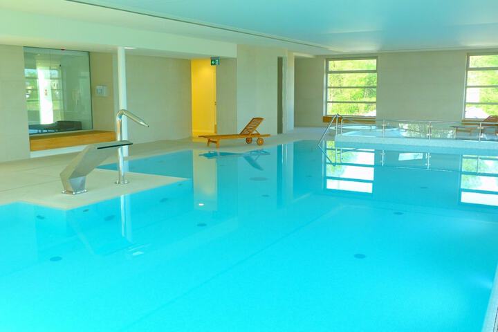Pools & Facilities