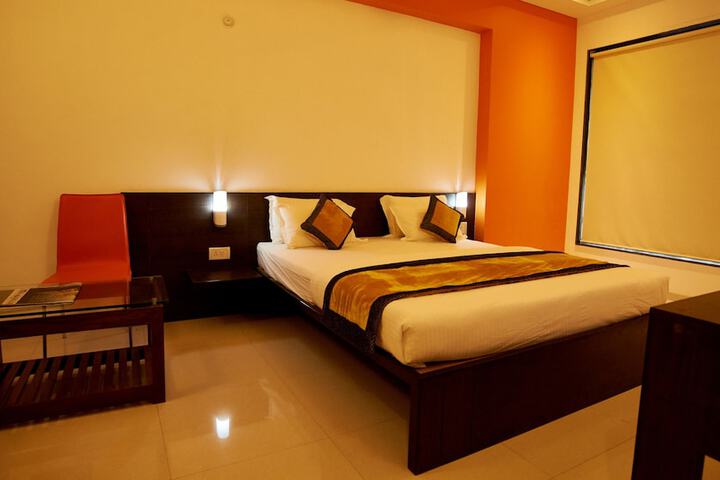 Room 3 of 51