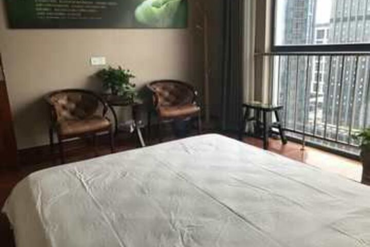 Room 11 of 13