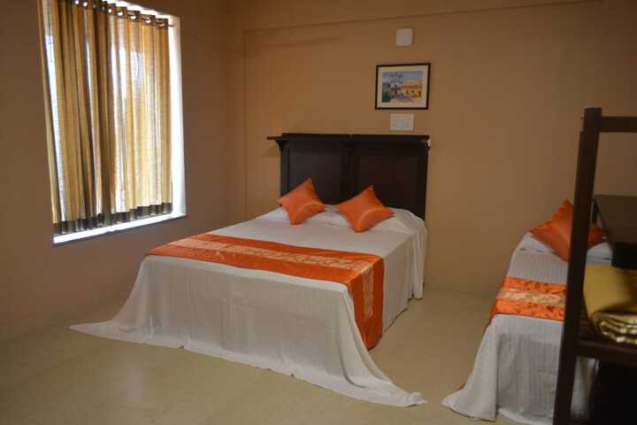 Room 5 of 37
