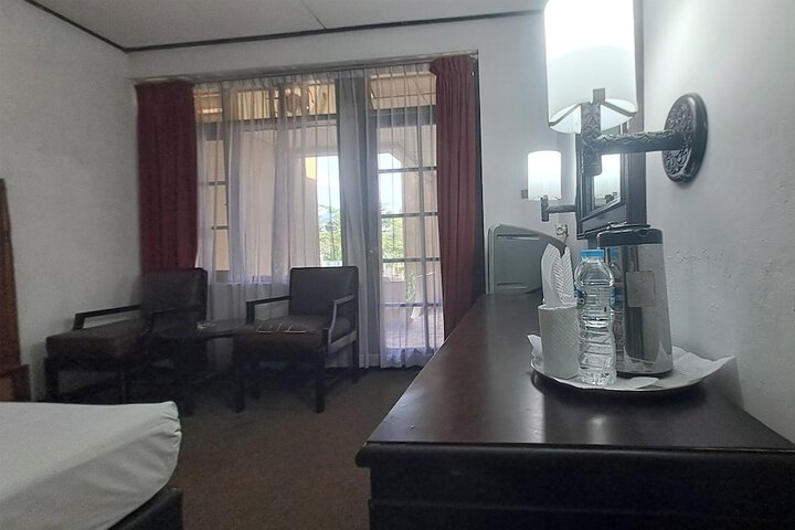 Room 17 of 79