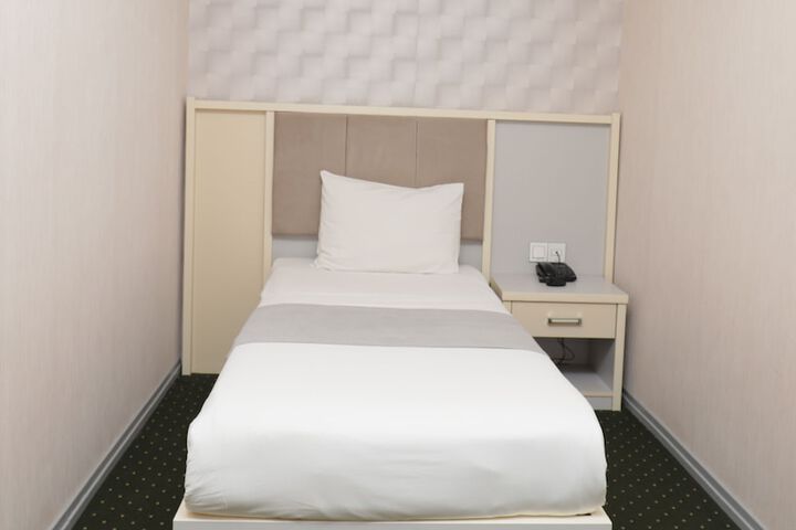 Room 21 of 51