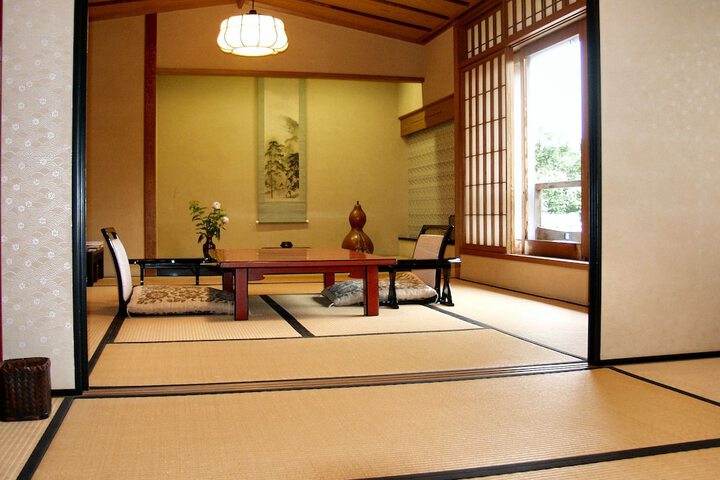 Room 5 of 23