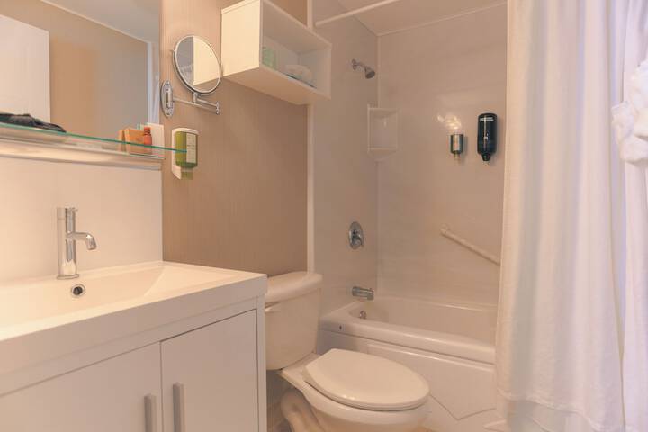 Double Accessible (10 of 10)