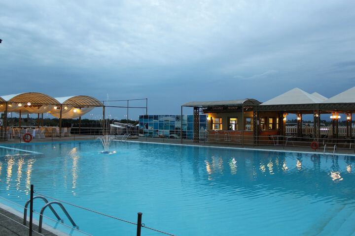 Pool 39 of 66