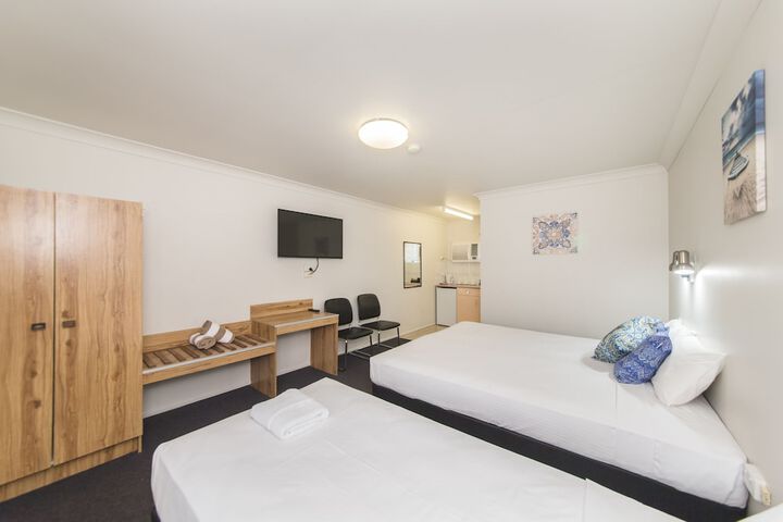 Room 7 of 36