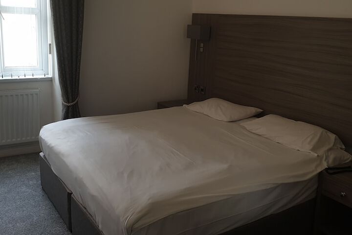 Room 28 of 75