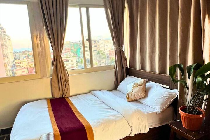 Room 28 of 45