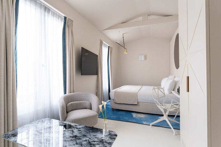 Room 14 of 134