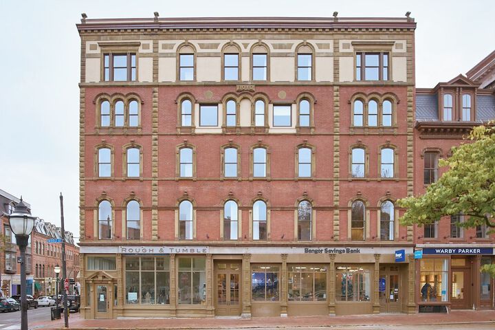 Hotel 27 of 28