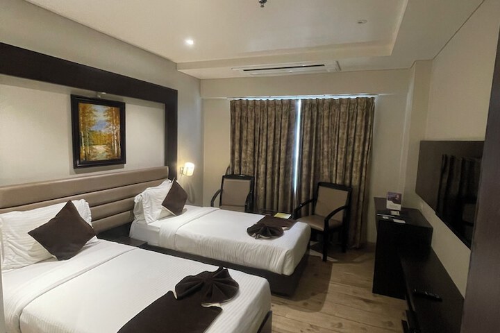 Room 17 of 46