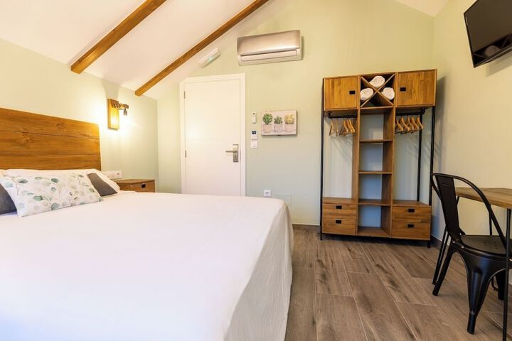 Room 7 of 19