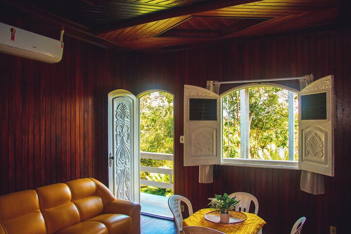 Room 9 of 25