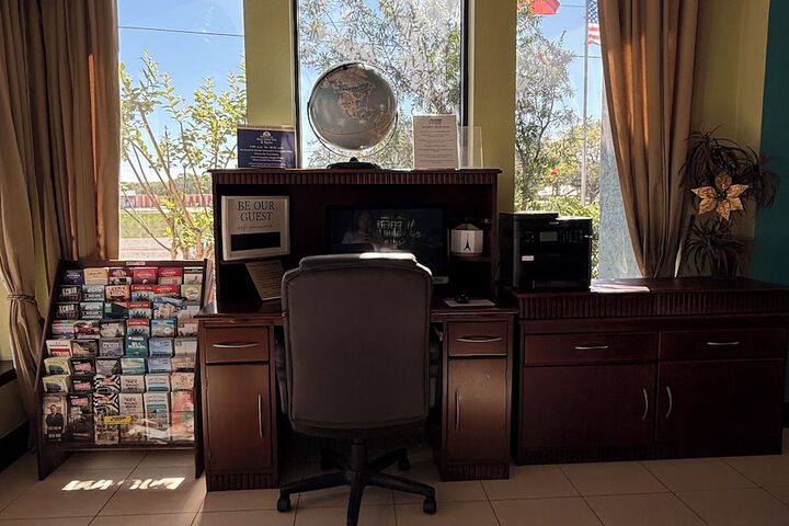 Business Center 45 of 50