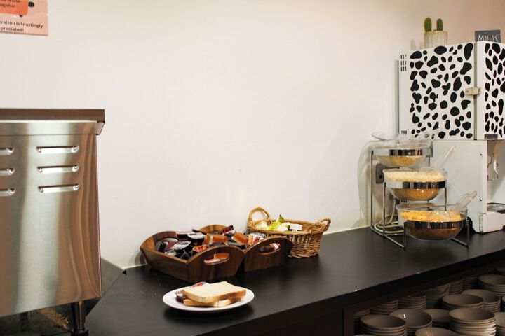 Breakfast/Coffee Service 67 of 91
