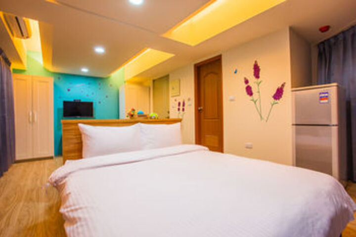 Room 16 of 29