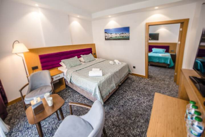Room 9 of 60