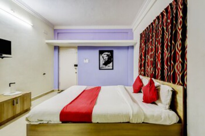 Room 35 of 41