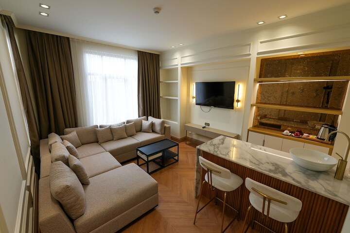 Room 38 of 75