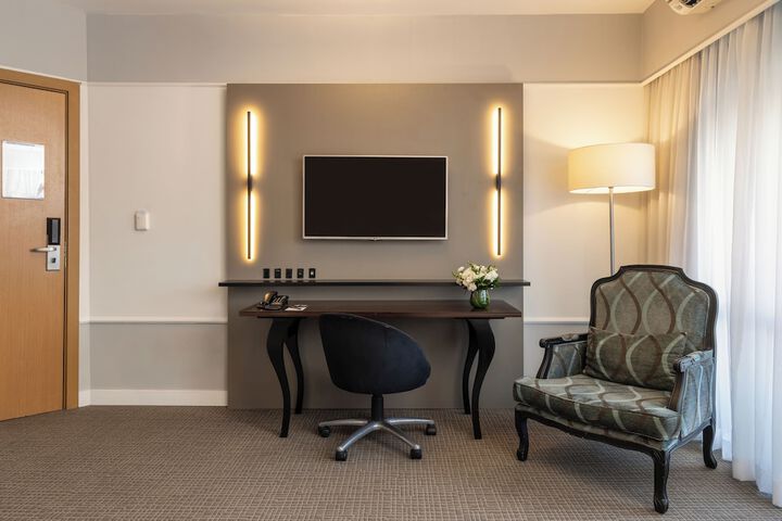 Room 35 of 97