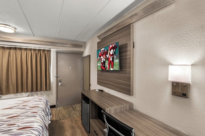 Room 6 of 23