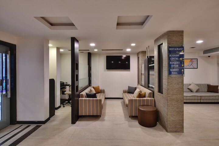 Hotel Interior 7 of 25