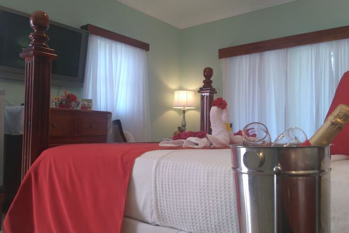 Room 19 of 162