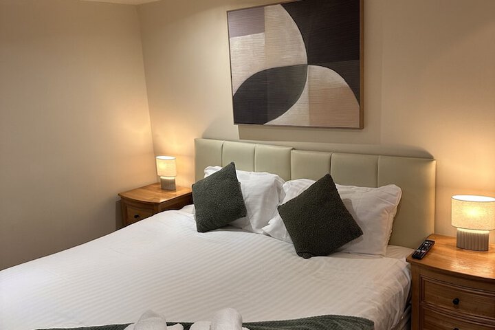 Room 2 of 37