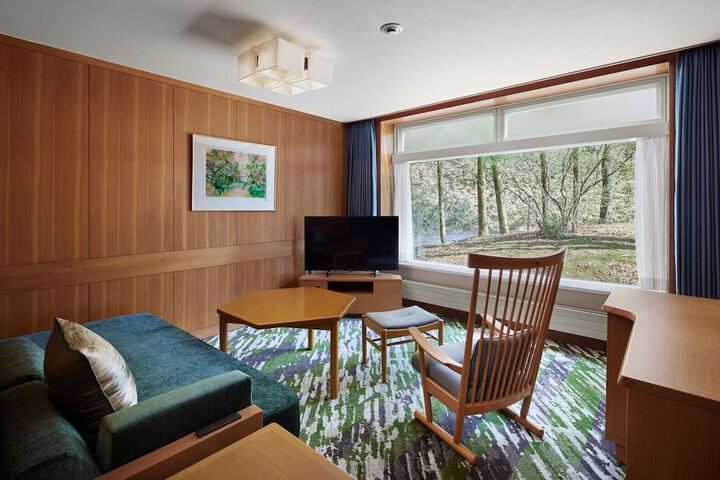 Room 17 of 192